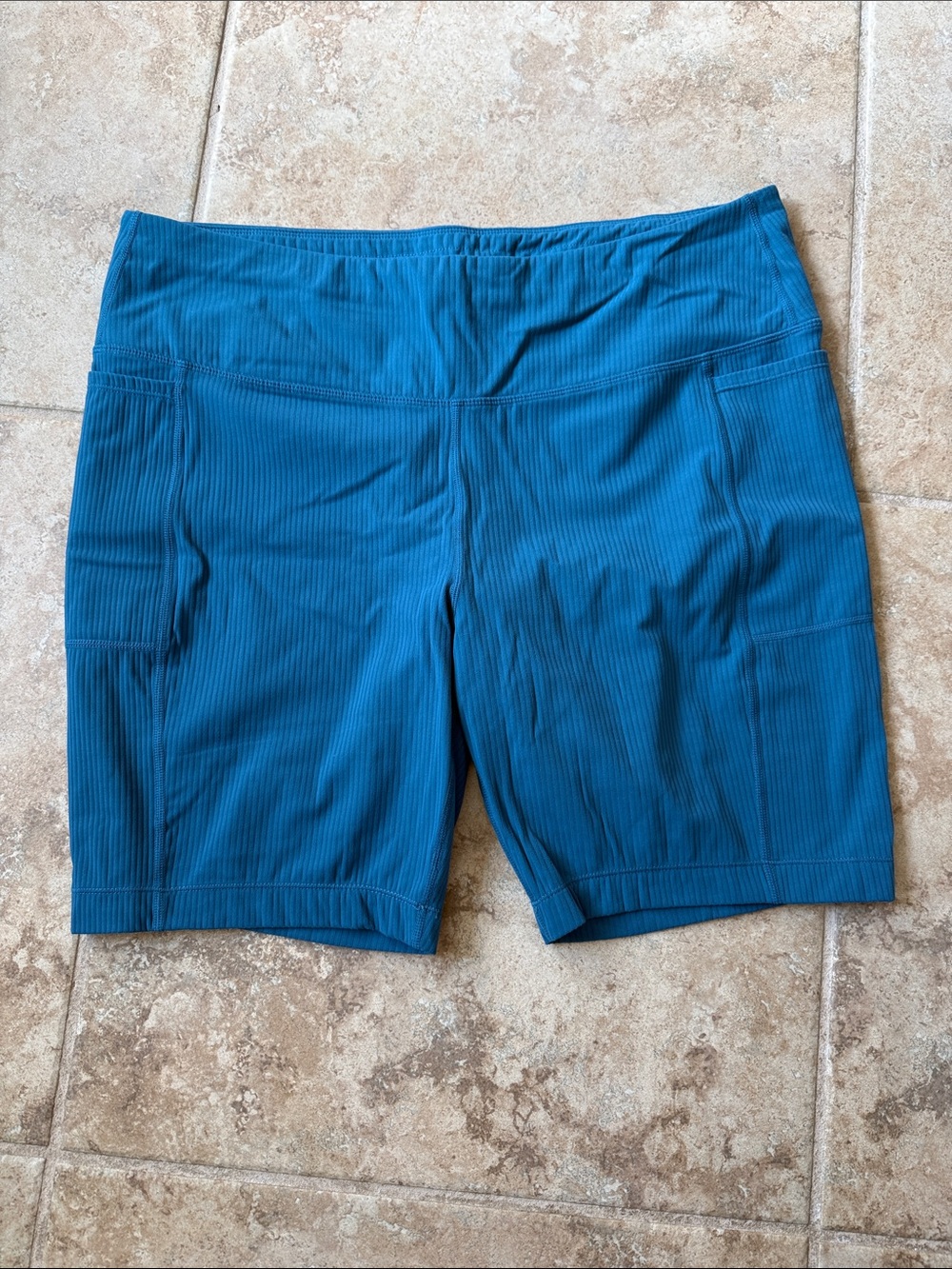 Mondetta Women's Teal-Blue Bike Shorts with Side Pockets